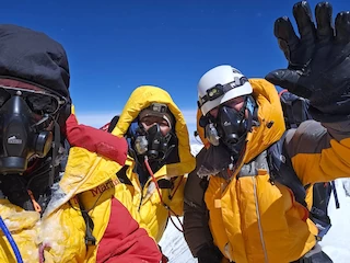 Robin, Dhasangi & Pete on Lhotse Summit