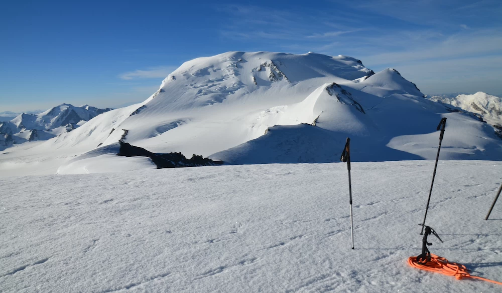 Mount Khuiten - Expedition News - 3rd August 2025