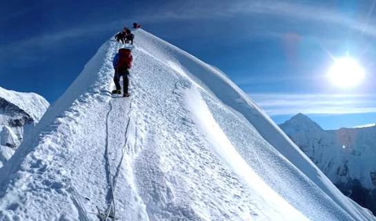 Mera and Island Peak - Expedition News - 11th October 2025
